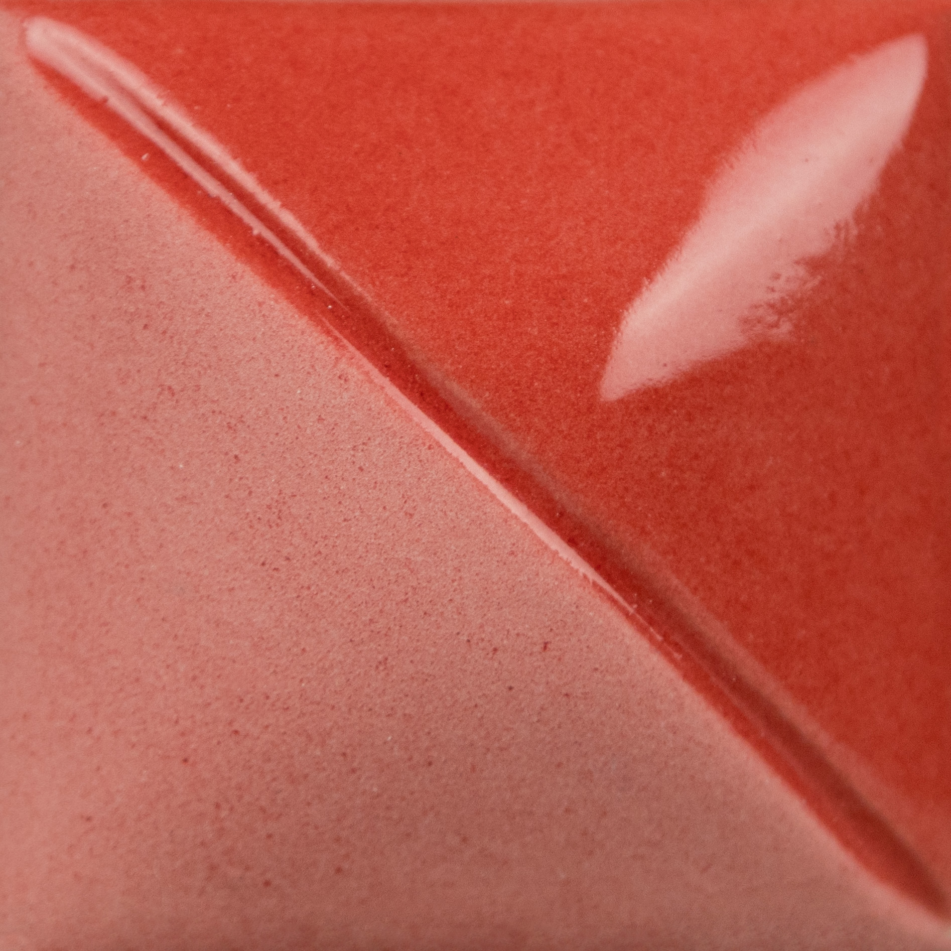 UG-207 Flame Red 4oz